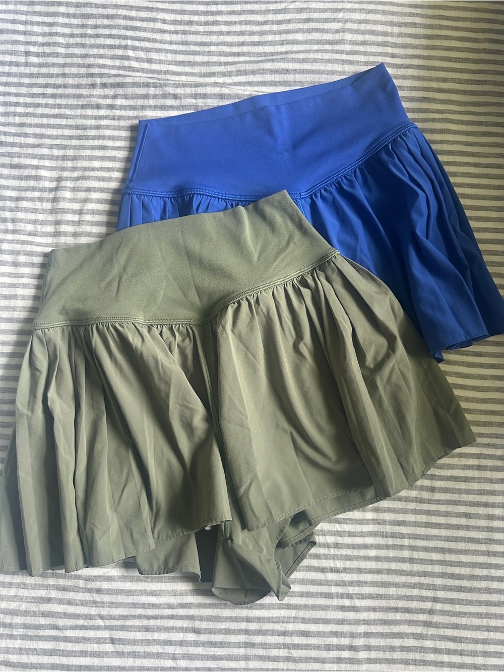 OFFLINE By Aerie Real Me Pleated Flowy Short, set of 2